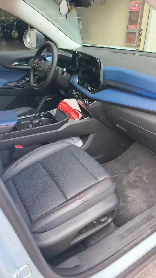 2024 Chevrolet EquinoxPlus 1.5T 180HP L4 2DHT PHEV 16.5KWH,autocango,china used car exporter,china ev exporter,chinese used car exporter,chinese used ev exporter