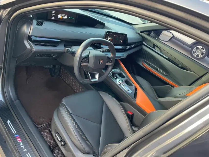 2023 ChangAn UNI-V iDD 1.5T 170HP L4 6TCT PHEV 18.4KWH,autocango,china used car exporter,china ev exporter,chinese used car exporter,chinese used ev exporter