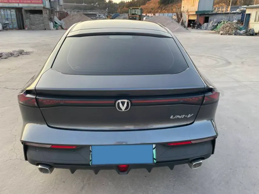 2023 ChangAn UNI-V iDD 1.5T 170HP L4 6TCT PHEV 18.4KWH,autocango,china used car exporter,china ev exporter,chinese used car exporter,chinese used ev exporter