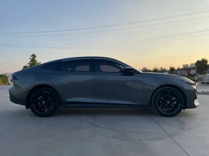 2023 ChangAn UNI-V iDD 1.5T 170HP L4 6TCT PHEV 18.4KWH,autocango,china used car exporter,china ev exporter,chinese used car exporter,chinese used ev exporter