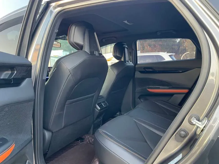 2023 ChangAn UNI-V iDD 1.5T 170HP L4 6TCT PHEV 18.4KWH,autocango,china used car exporter,china ev exporter,chinese used car exporter,chinese used ev exporter