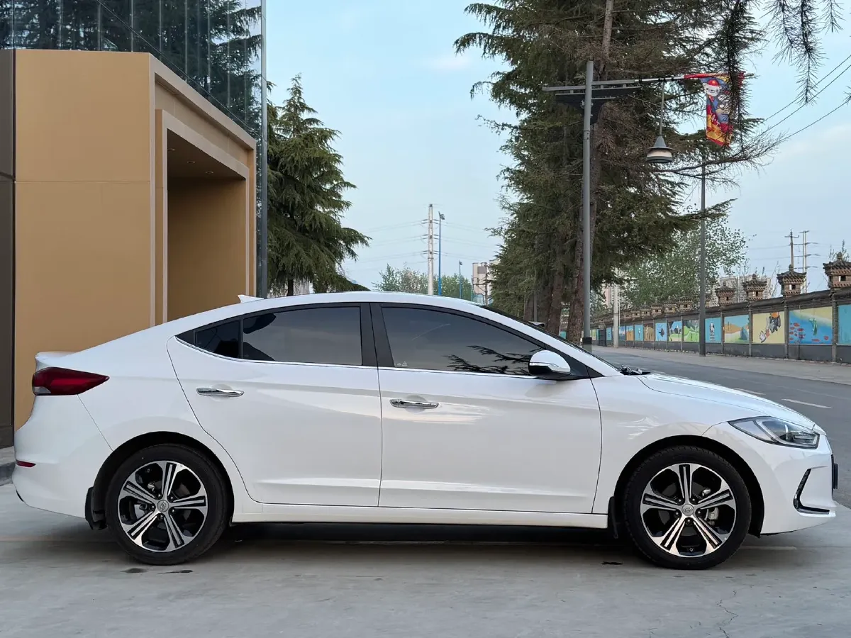 2018 Hyundai Elantra 1.4T 130HP L4 7DCT,autocango,china used car exporter,china ev exporter,chinese used car exporter,chinese used ev exporter