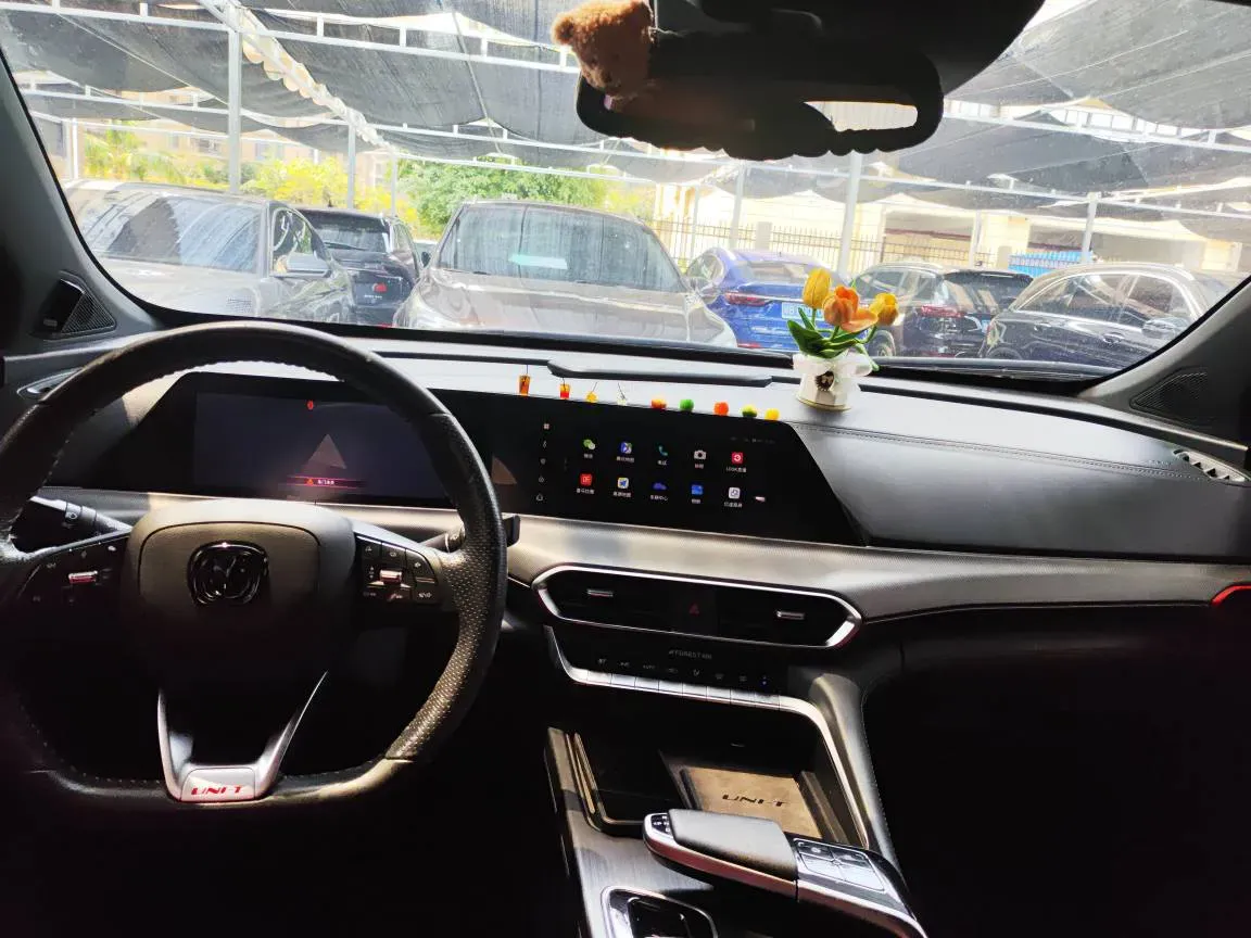 2020 ChangAn UNI-T 1.5T 180HP L4 7DCT,autocango,china used car exporter,china ev exporter,chinese used car exporter,chinese used ev exporter