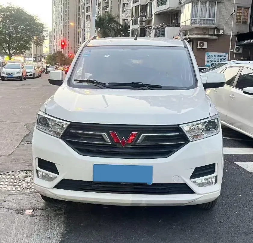 2019 WuLing HongGuang 1.5L 99HP L4 6MT,autocango,china used car exporter,china ev exporter,chinese used car exporter,chinese used ev exporter