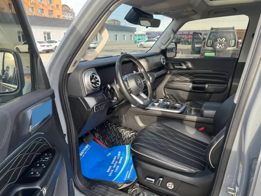 2023 Tank 300 2.0T 227HP L4 8AT,autocango,china used car exporter,china ev exporter,chinese used car exporter,chinese used ev exporter