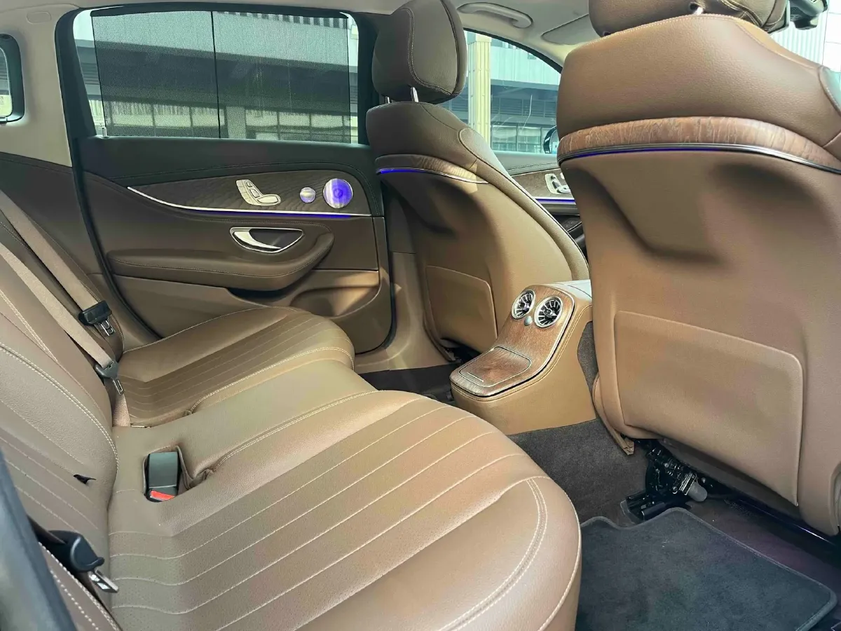 2022 Mercedes-Benz E Class 2.0T 258HP L4 9AT,autocango,china used car exporter,china ev exporter,chinese used car exporter,chinese used ev exporter