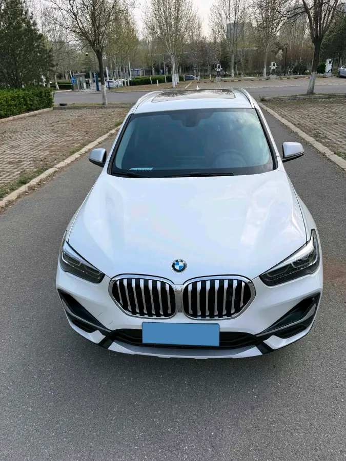 2022 BMW X1 1.5T 140HP L3 7DCT,autocango,china used car exporter,china ev exporter,chinese used car exporter,chinese used ev exporter
