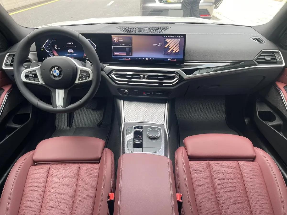 2024 BMW 3 Series 2.0T 184HP L4 8AT,autocango,china used car exporter,china ev exporter,chinese used car exporter,chinese used ev exporter