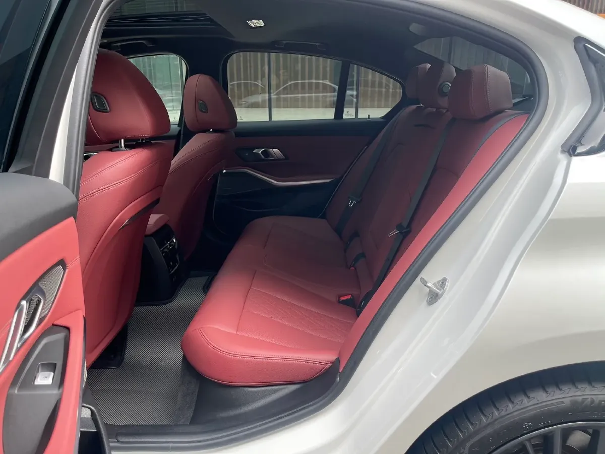 2024 BMW 3 Series 2.0T 184HP L4 8AT,autocango,china used car exporter,china ev exporter,chinese used car exporter,chinese used ev exporter