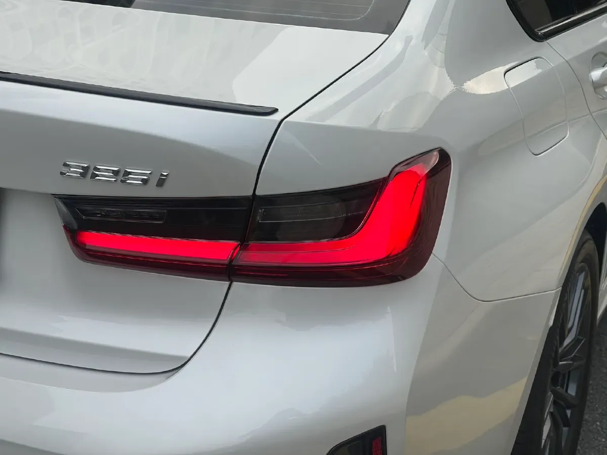 2024 BMW 3 Series 2.0T 184HP L4 8AT,autocango,china used car exporter,china ev exporter,chinese used car exporter,chinese used ev exporter