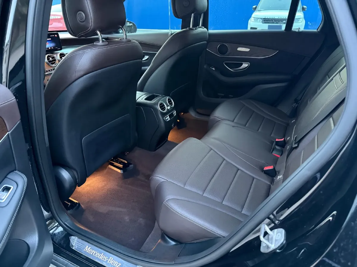 2022 Mercedes-Benz GLC Class 2.0T 197HP L4 9AT,autocango,china used car exporter,china ev exporter,chinese used car exporter,chinese used ev exporter