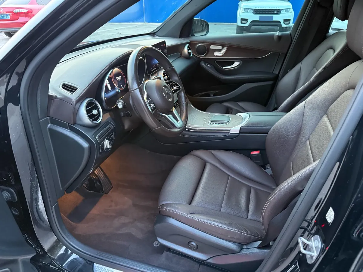 2022 Mercedes-Benz GLC Class 2.0T 197HP L4 9AT,autocango,china used car exporter,china ev exporter,chinese used car exporter,chinese used ev exporter