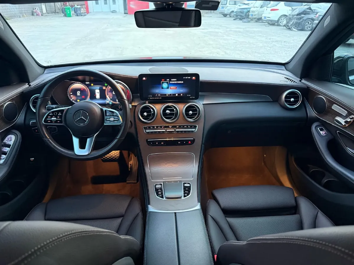 2022 Mercedes-Benz GLC Class 2.0T 197HP L4 9AT,autocango,china used car exporter,china ev exporter,chinese used car exporter,chinese used ev exporter
