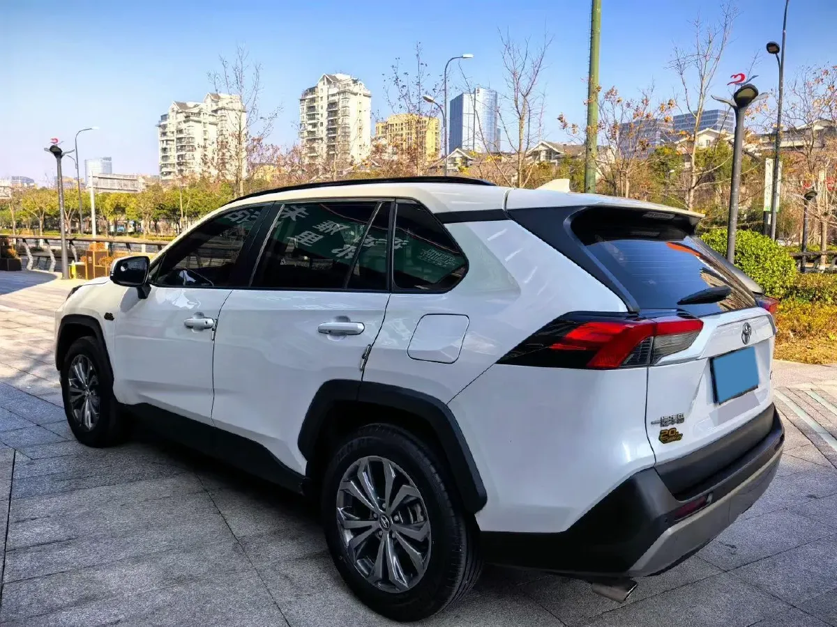 2023 Toyota RAV4 2.0L 171HP L4 CVT,autocango,china used car exporter,china ev exporter,chinese used car exporter,chinese used ev exporter