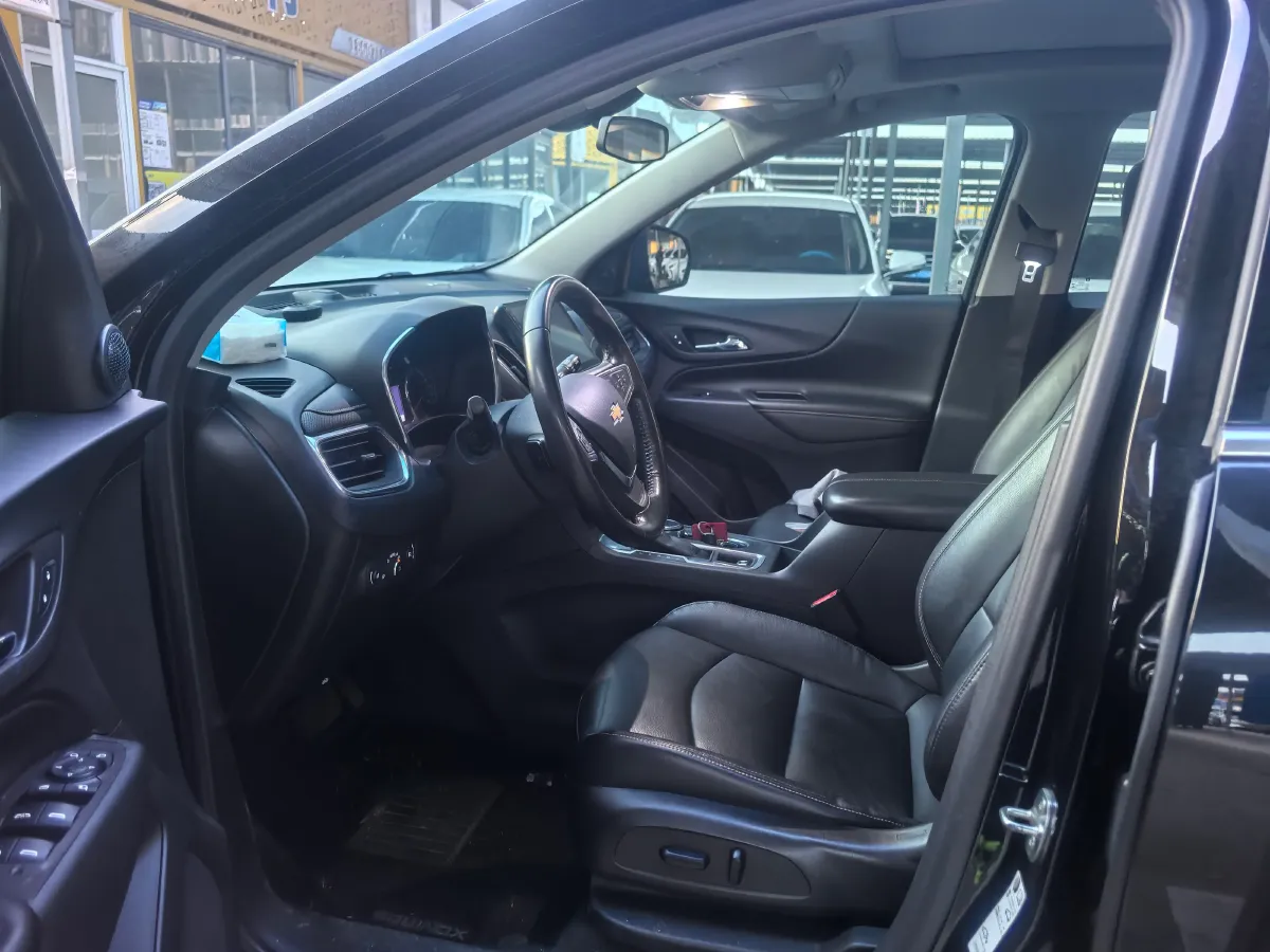 2019 Chevrolet Equinox 1.5T 180HP L4 6AT,autocango,china used car exporter,china ev exporter,chinese used car exporter,chinese used ev exporter