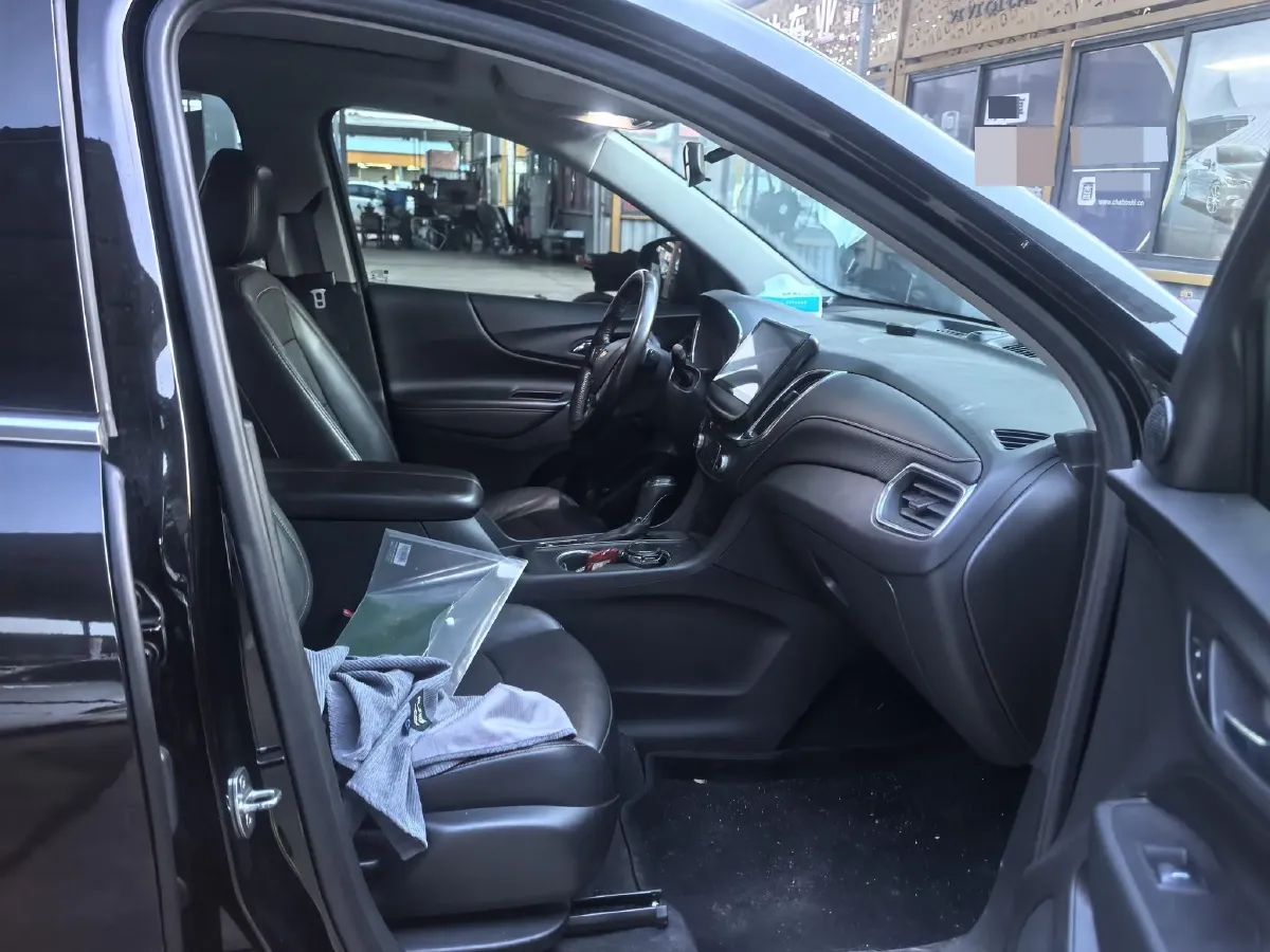 2019 Chevrolet Equinox 1.5T 180HP L4 6AT,autocango,china used car exporter,china ev exporter,chinese used car exporter,chinese used ev exporter