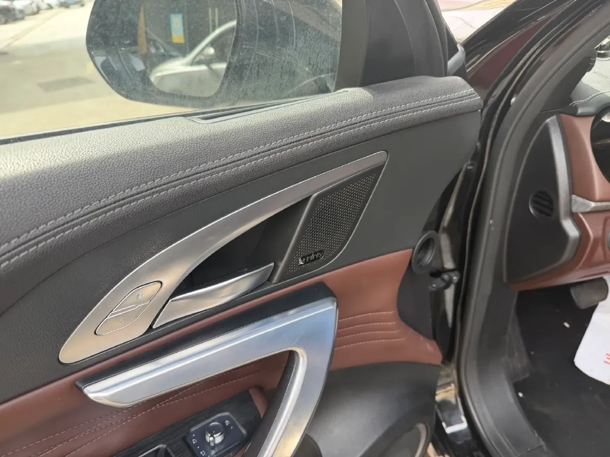 2020 WEY VV7 2.0T 227HP L4 7DCT,autocango,china used car exporter,china ev exporter,chinese used car exporter,chinese used ev exporter