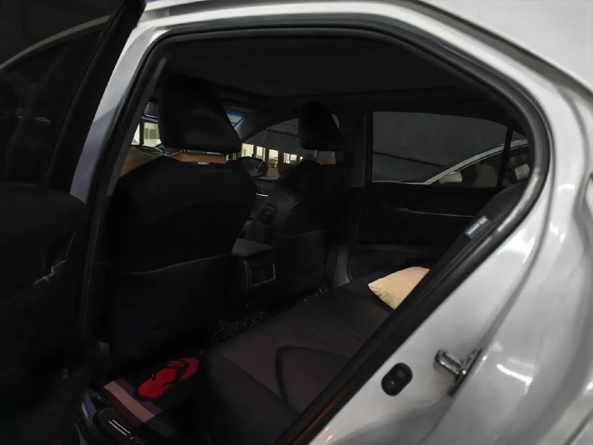 2021 Toyota Camry 2.5L 178HP L4 E-CVT Hybrid,autocango,china used car exporter,china ev exporter,chinese used car exporter,chinese used ev exporter