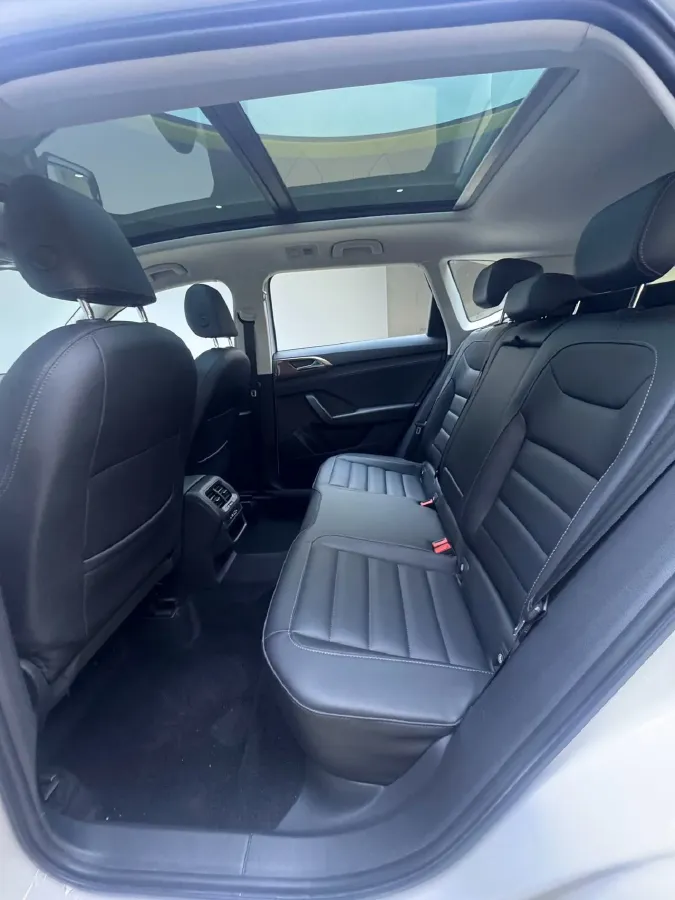 2021 Volkswagen Tharu 1.4T 150HP L4 7DCT,autocango,china used car exporter,china ev exporter,chinese used car exporter,chinese used ev exporter