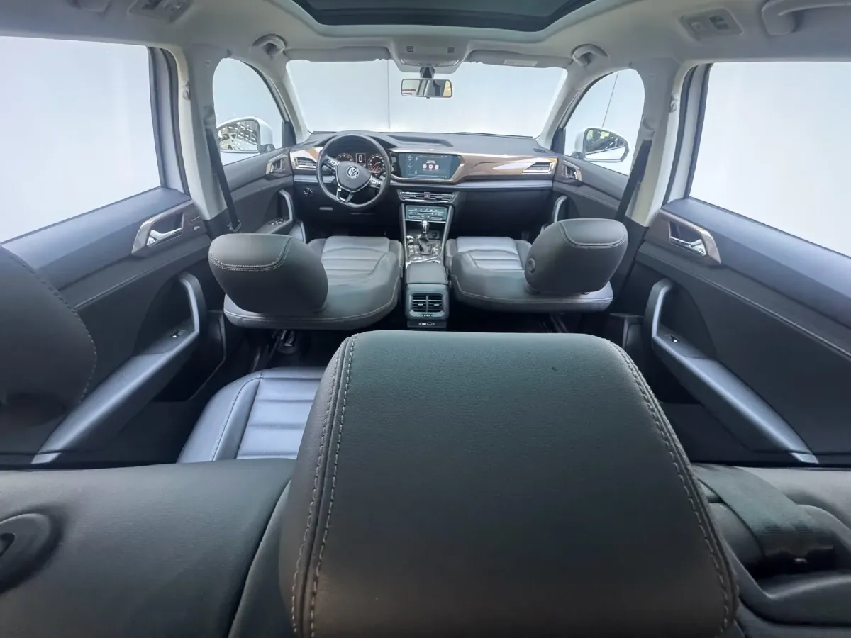 2021 Volkswagen Tharu 1.4T 150HP L4 7DCT,autocango,china used car exporter,china ev exporter,chinese used car exporter,chinese used ev exporter