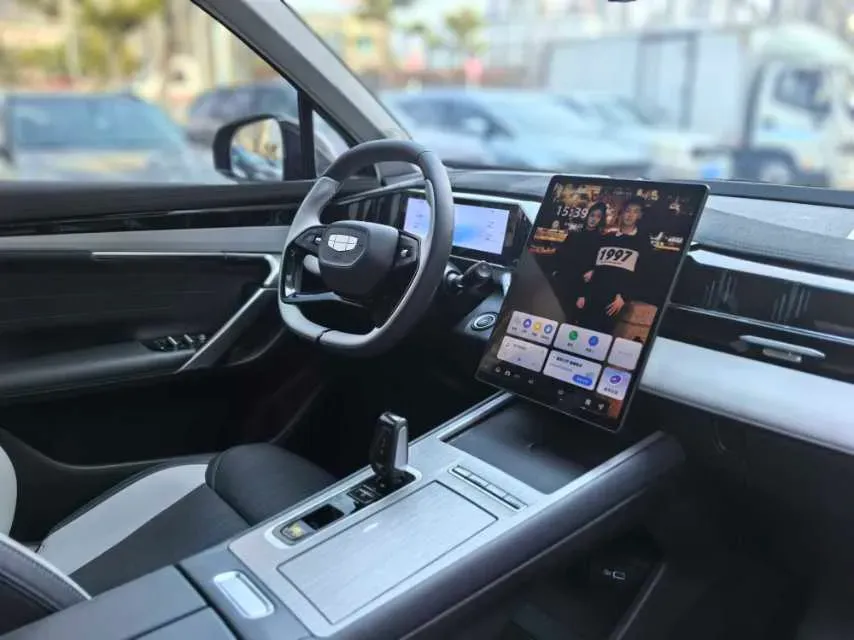 2024 Geely StarRay 1.5T 181HP L4 7DCT,autocango,china used car exporter,china ev exporter,chinese used car exporter,chinese used ev exporter