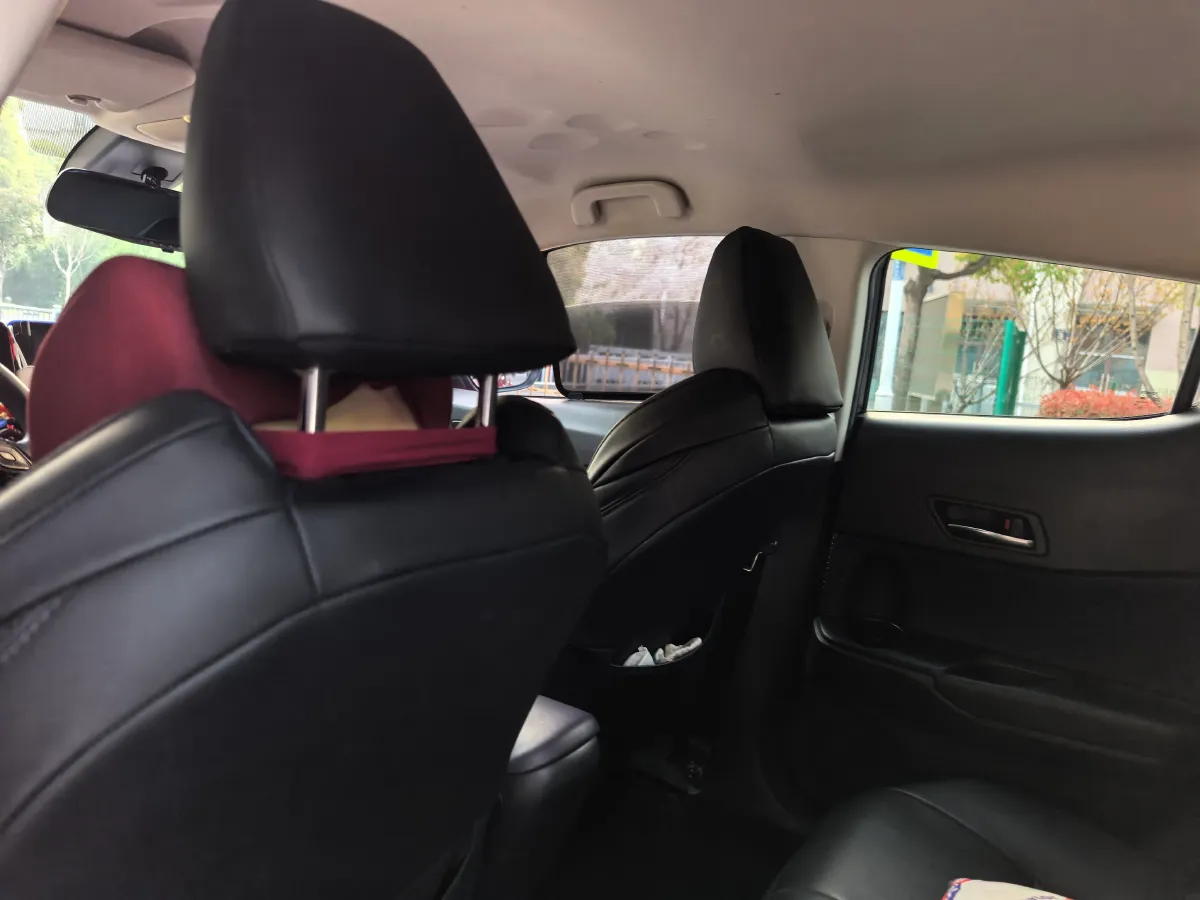 2018 Toyota C-HR 2.0L 171HP L4 CVT,autocango,china used car exporter,china ev exporter,chinese used car exporter,chinese used ev exporter