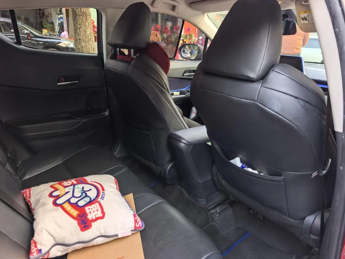 2018 Toyota C-HR 2.0L 171HP L4 CVT,autocango,china used car exporter,china ev exporter,chinese used car exporter,chinese used ev exporter