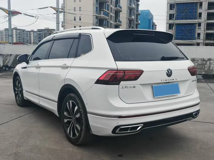 2024 Volkswagen Tiguan L 2.0T 186HP L4 7DCT,autocango,china used car exporter,china ev exporter,chinese used car exporter,chinese used ev exporter