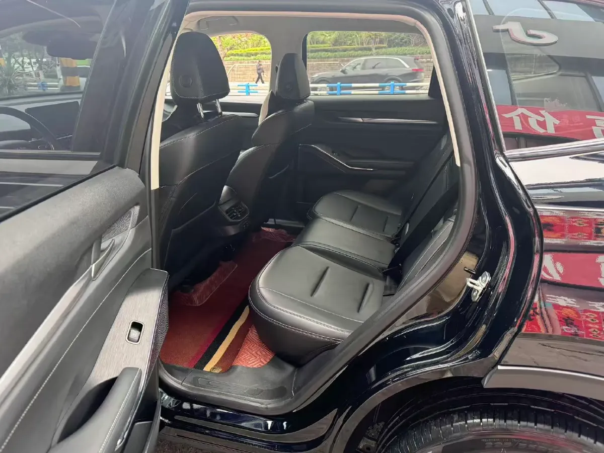 2021 Haval H6 1.5T 169HP L4 7DCT,autocango,china used car exporter,china ev exporter,chinese used car exporter,chinese used ev exporter