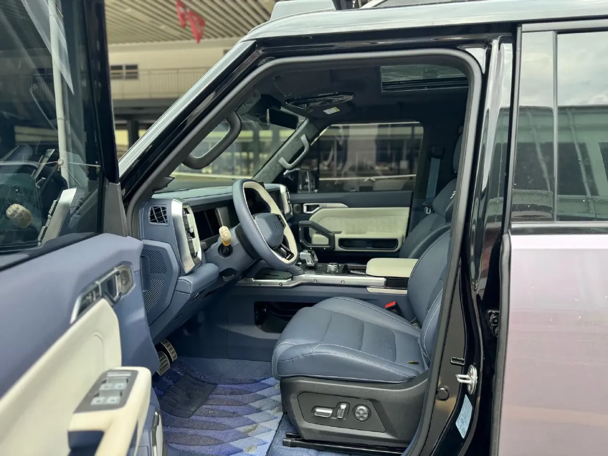 2024 Jetour ShanHai TravellerC-DM 1.5T 156HP L4 3DHT PHEV 43.24KWH,autocango,china used car exporter,china ev exporter,chinese used car exporter,chinese used ev exporter