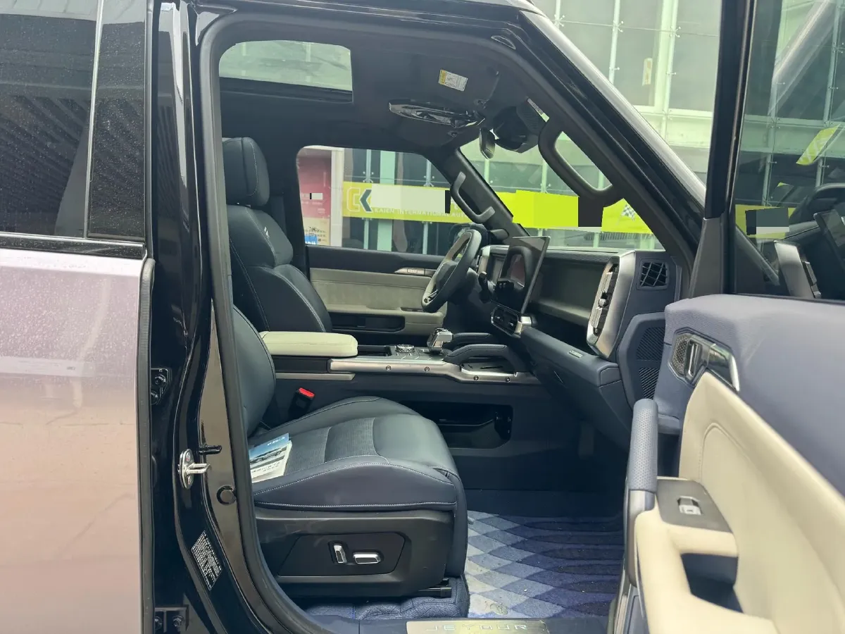 2024 Jetour ShanHai TravellerC-DM 1.5T 156HP L4 3DHT PHEV 43.24KWH,autocango,china used car exporter,china ev exporter,chinese used car exporter,chinese used ev exporter