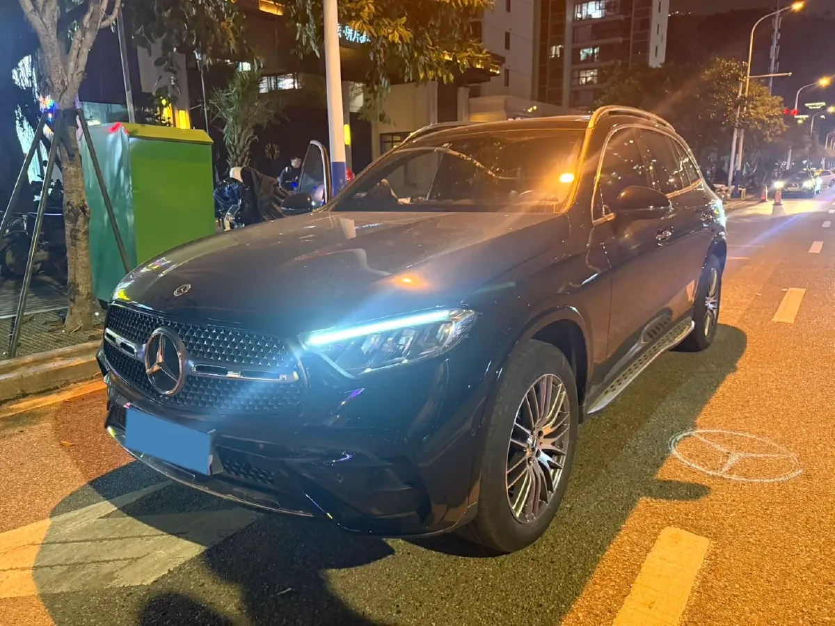 2024 Mercedes-Benz GLC Class 2.0T 258HP L4 9AT,autocango,china used car exporter,china ev exporter,chinese used car exporter,chinese used ev exporter