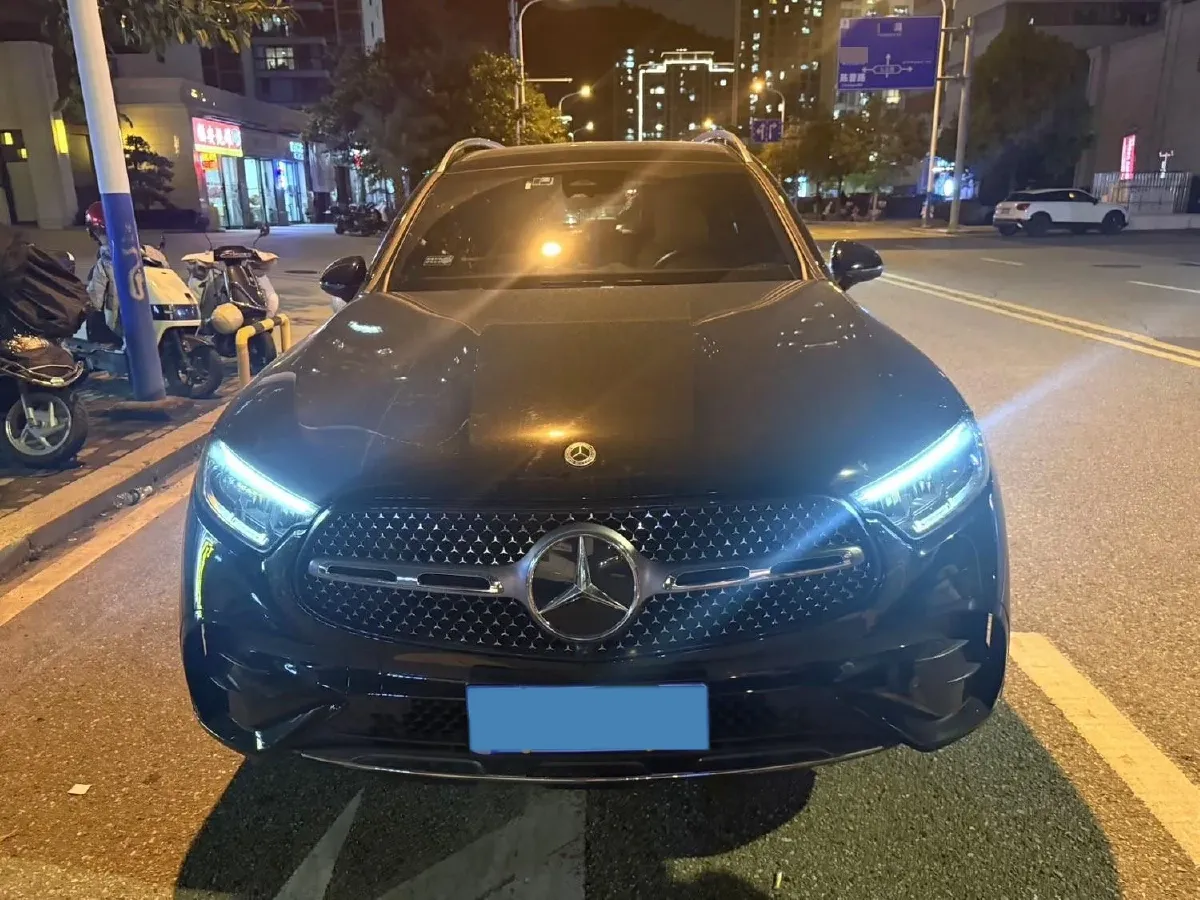 2024 Mercedes-Benz GLC Class 2.0T 258HP L4 9AT,autocango,china used car exporter,china ev exporter,chinese used car exporter,chinese used ev exporter