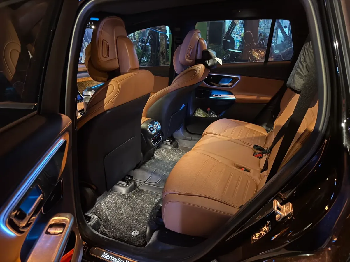 2024 Mercedes-Benz GLC Class 2.0T 258HP L4 9AT,autocango,china used car exporter,china ev exporter,chinese used car exporter,chinese used ev exporter