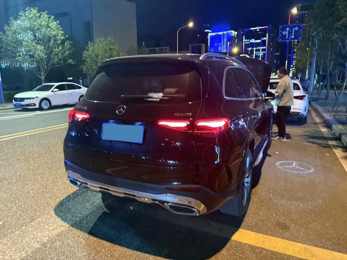 2024 Mercedes-Benz GLC Class 2.0T 258HP L4 9AT,autocango,china used car exporter,china ev exporter,chinese used car exporter,chinese used ev exporter