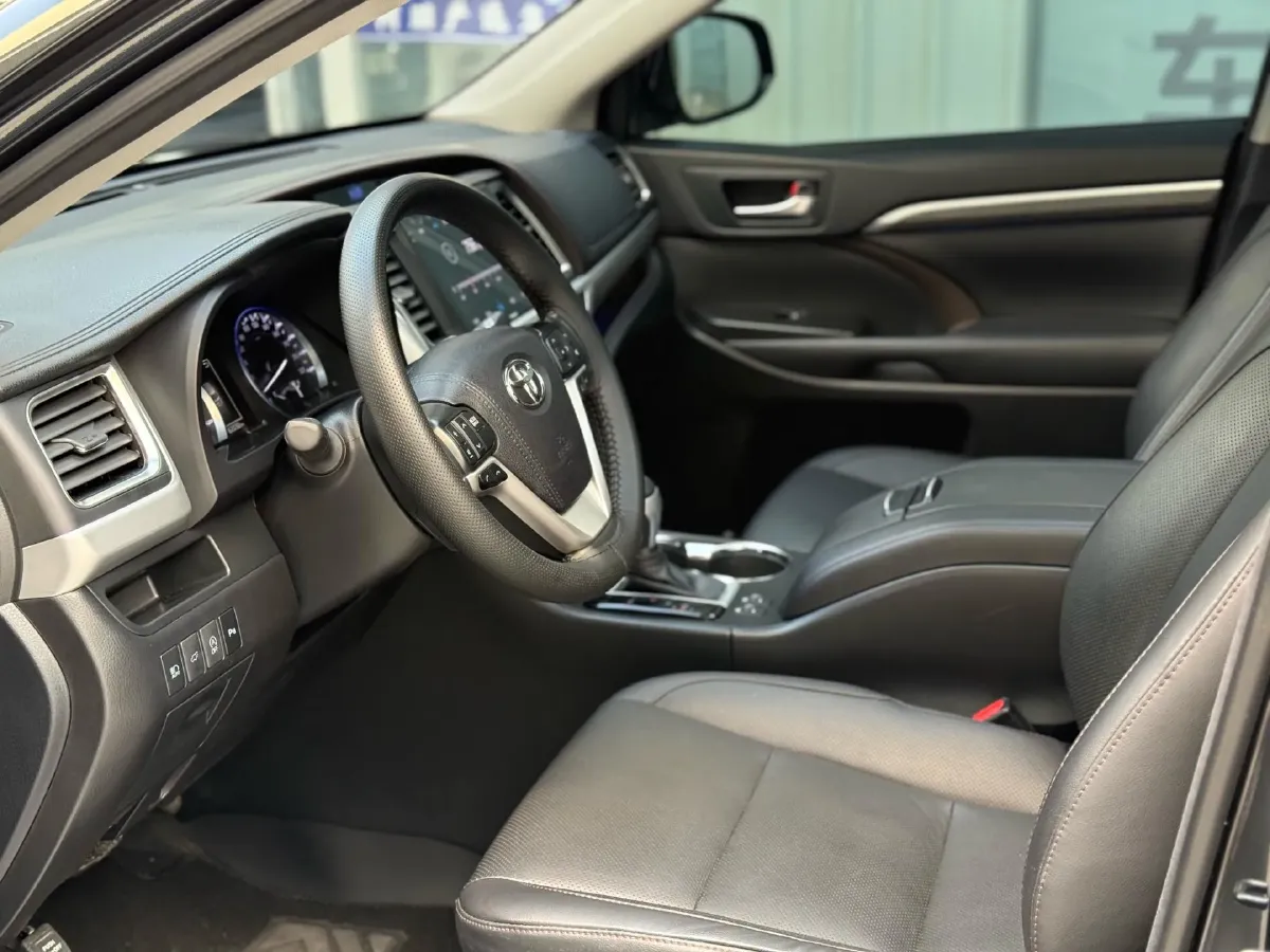 2018 Toyota Highlander 2.0T 220HP L4 6AT,autocango,china used car exporter,china ev exporter,chinese used car exporter,chinese used ev exporter