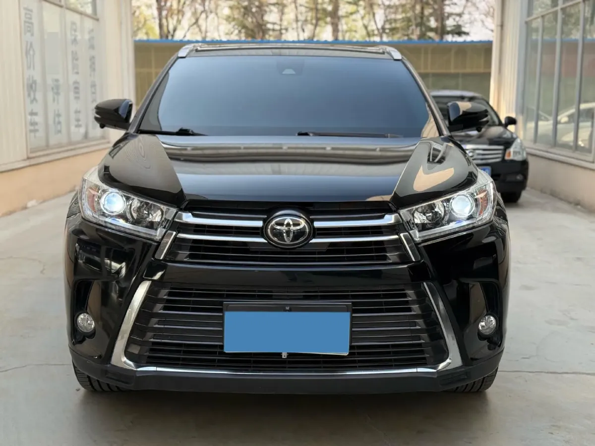2018 Toyota Highlander 2.0T 220HP L4 6AT,autocango,china used car exporter,china ev exporter,chinese used car exporter,chinese used ev exporter