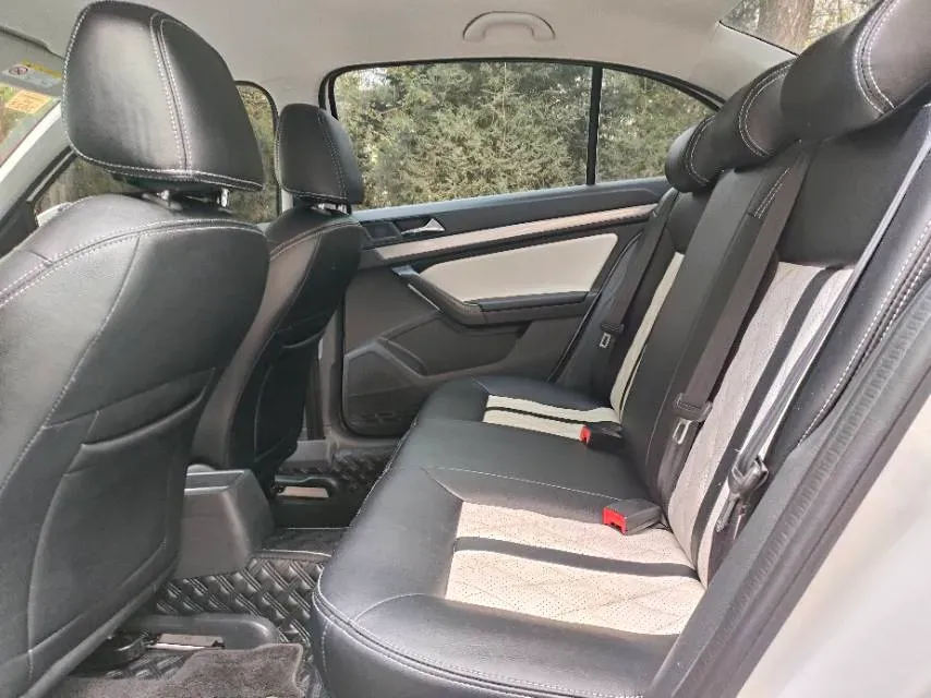 2019 ChangAn Eado XT 1.6L 128HP L4 6AT,autocango,china used car exporter,china ev exporter,chinese used car exporter,chinese used ev exporter