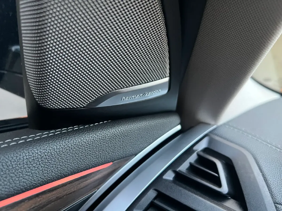 2022 BMW X3 2.0T 252HP L4 8AT,autocango,china used car exporter,china ev exporter,chinese used car exporter,chinese used ev exporter