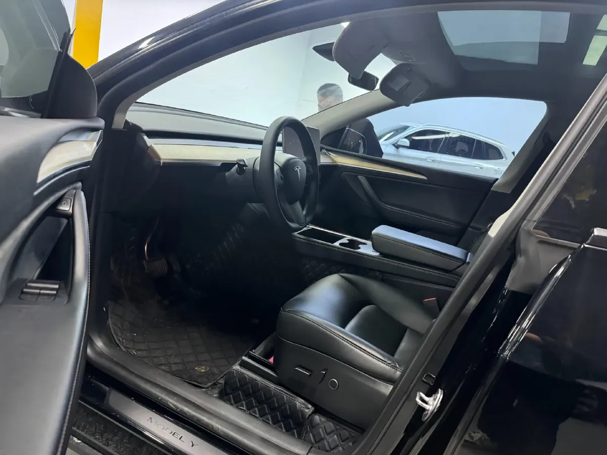 2022 Tesla Model Y BEV 60KWH,autocango,china used car exporter,china ev exporter,chinese used car exporter,chinese used ev exporter