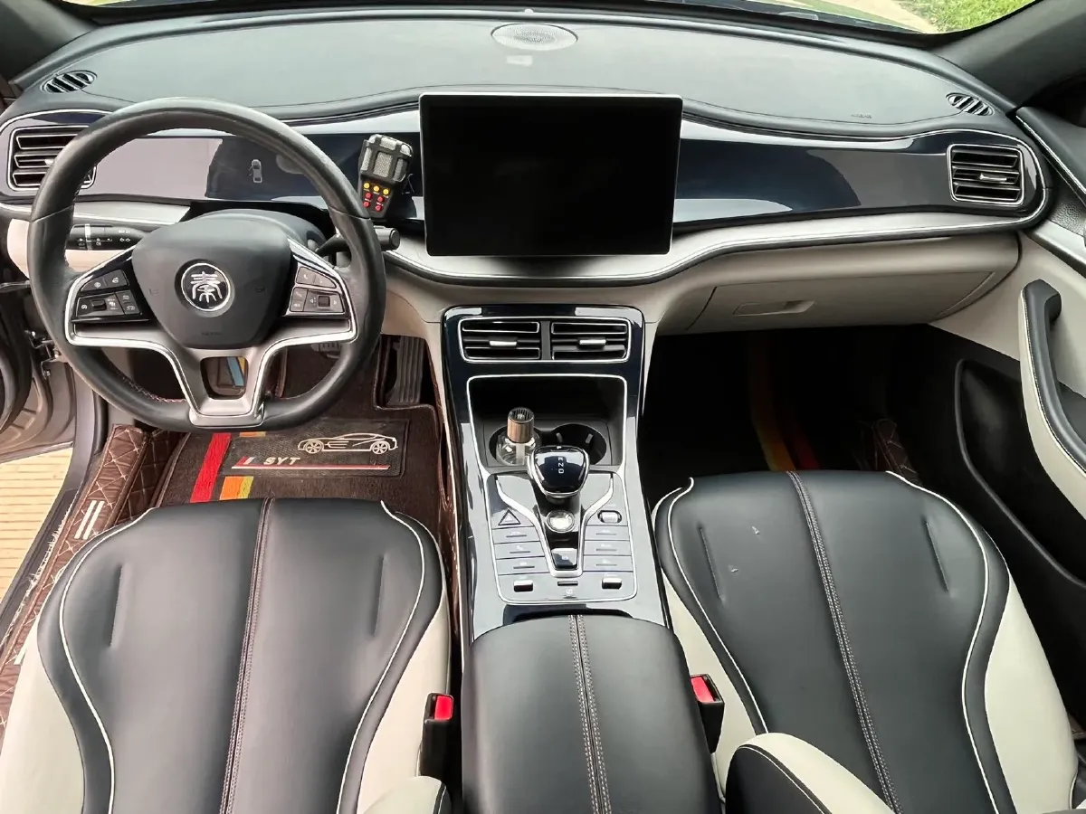 2021 MAXUS G50 1.5T 169HP L4 7DCT,autocango,china used car exporter,china ev exporter,chinese used car exporter,chinese used ev exporter