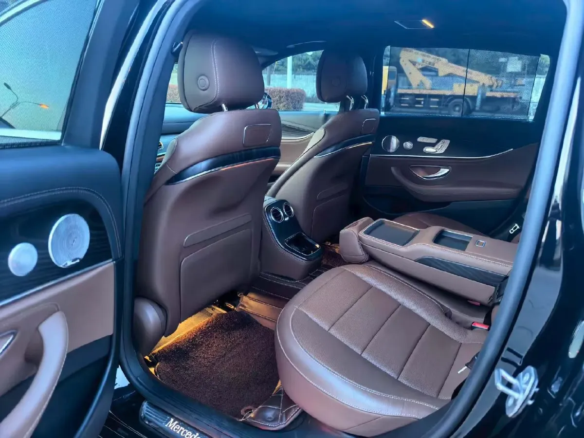 2021 Mercedes-Benz E Class 2.0T 258HP L4 9AT,autocango,china used car exporter,china ev exporter,chinese used car exporter,chinese used ev exporter