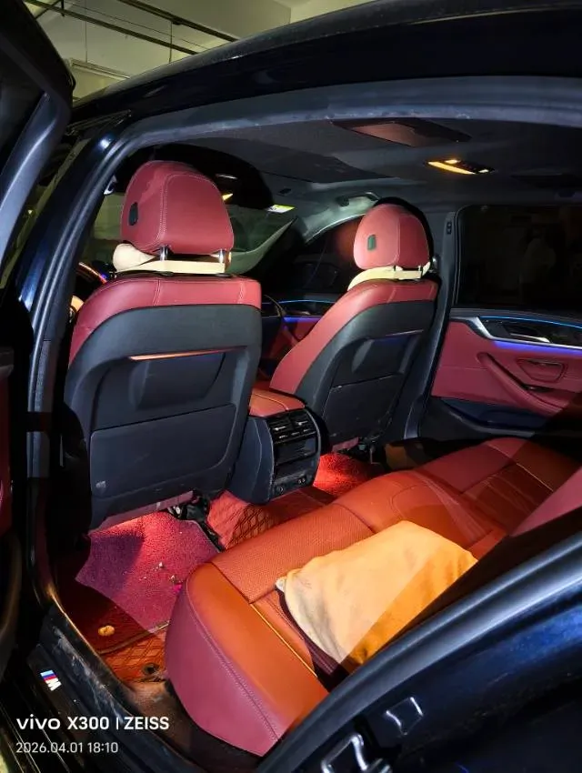 2022 BMW 5 Series 2.0T 184HP L4 8AT,autocango,china used car exporter,china ev exporter,chinese used car exporter,chinese used ev exporter