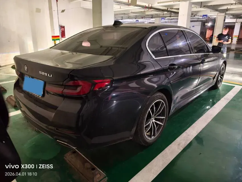 2022 BMW 5 Series 2.0T 184HP L4 8AT,autocango,china used car exporter,china ev exporter,chinese used car exporter,chinese used ev exporter