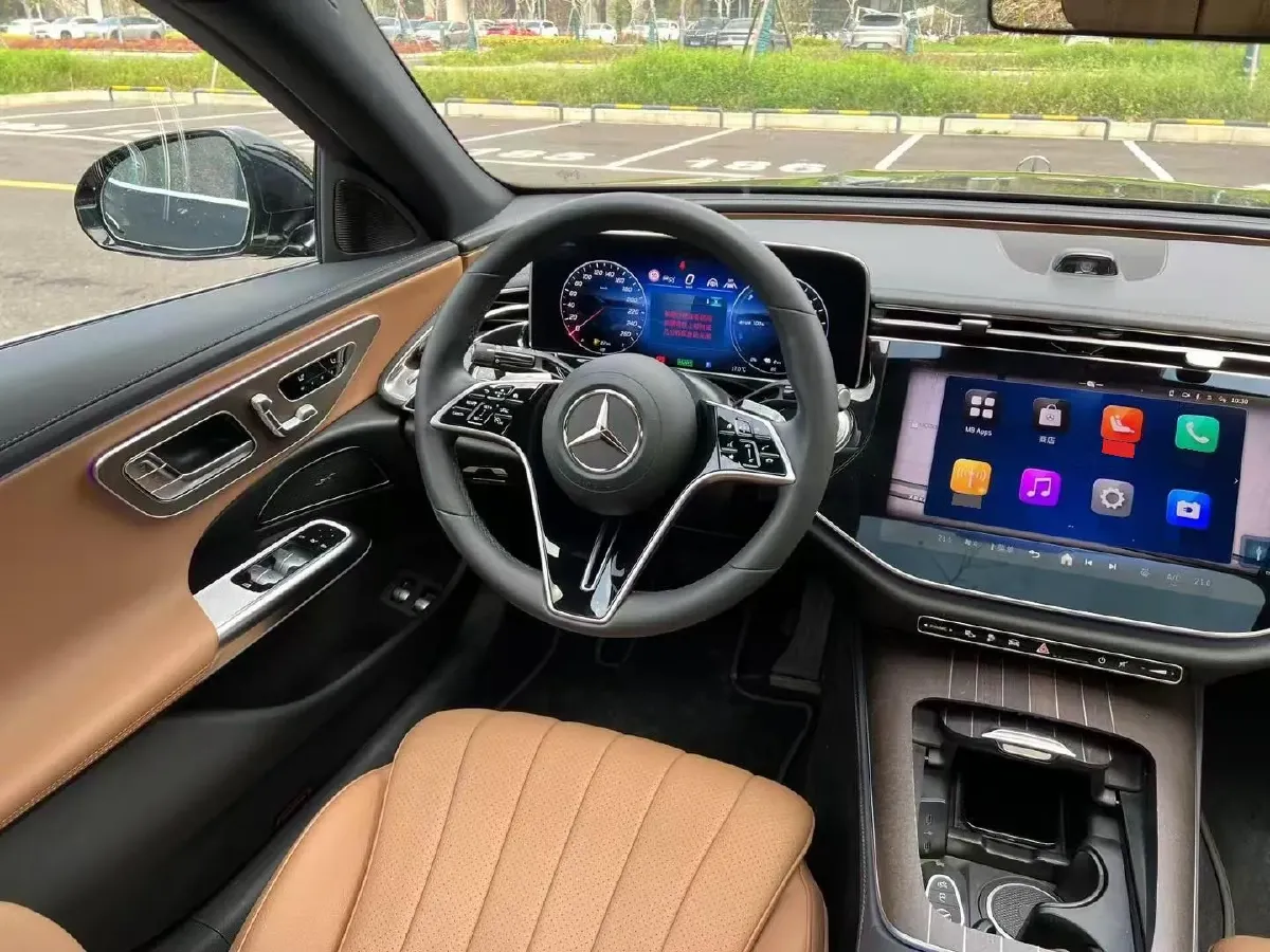 2024 Mercedes-Benz E Class 2.0T 204HP L4 9AT PHEV 25.4KWH,autocango,china used car exporter,china ev exporter,chinese used car exporter,chinese used ev exporter