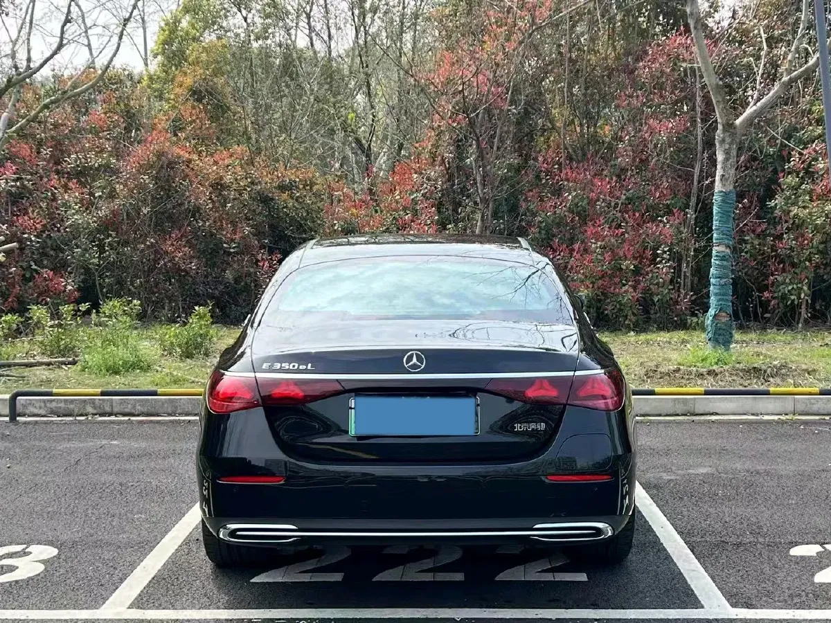 2024 Mercedes-Benz E Class 2.0T 204HP L4 9AT PHEV 25.4KWH,autocango,china used car exporter,china ev exporter,chinese used car exporter,chinese used ev exporter