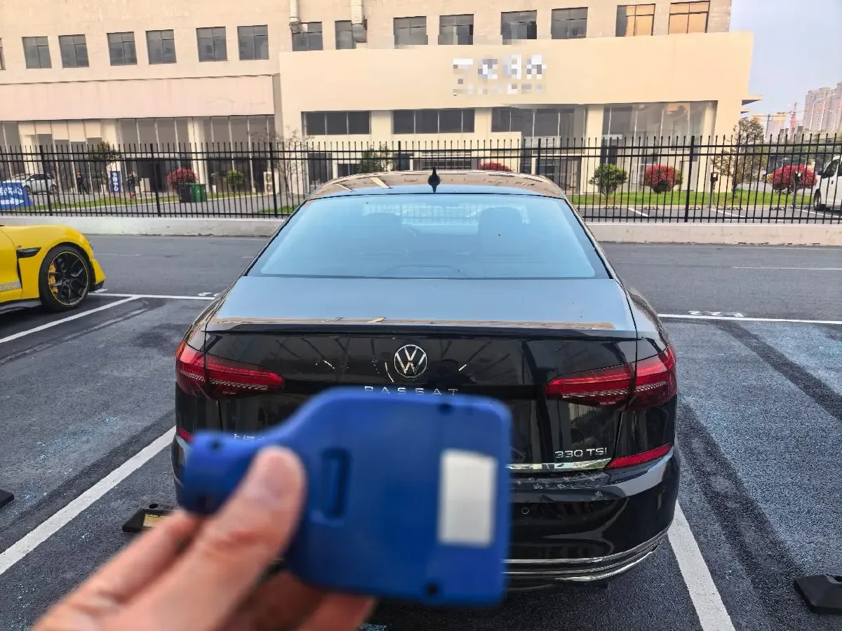 2021 Volkswagen Passat 2.0T 186HP L4 7DCT,autocango,china used car exporter,china ev exporter,chinese used car exporter,chinese used ev exporter