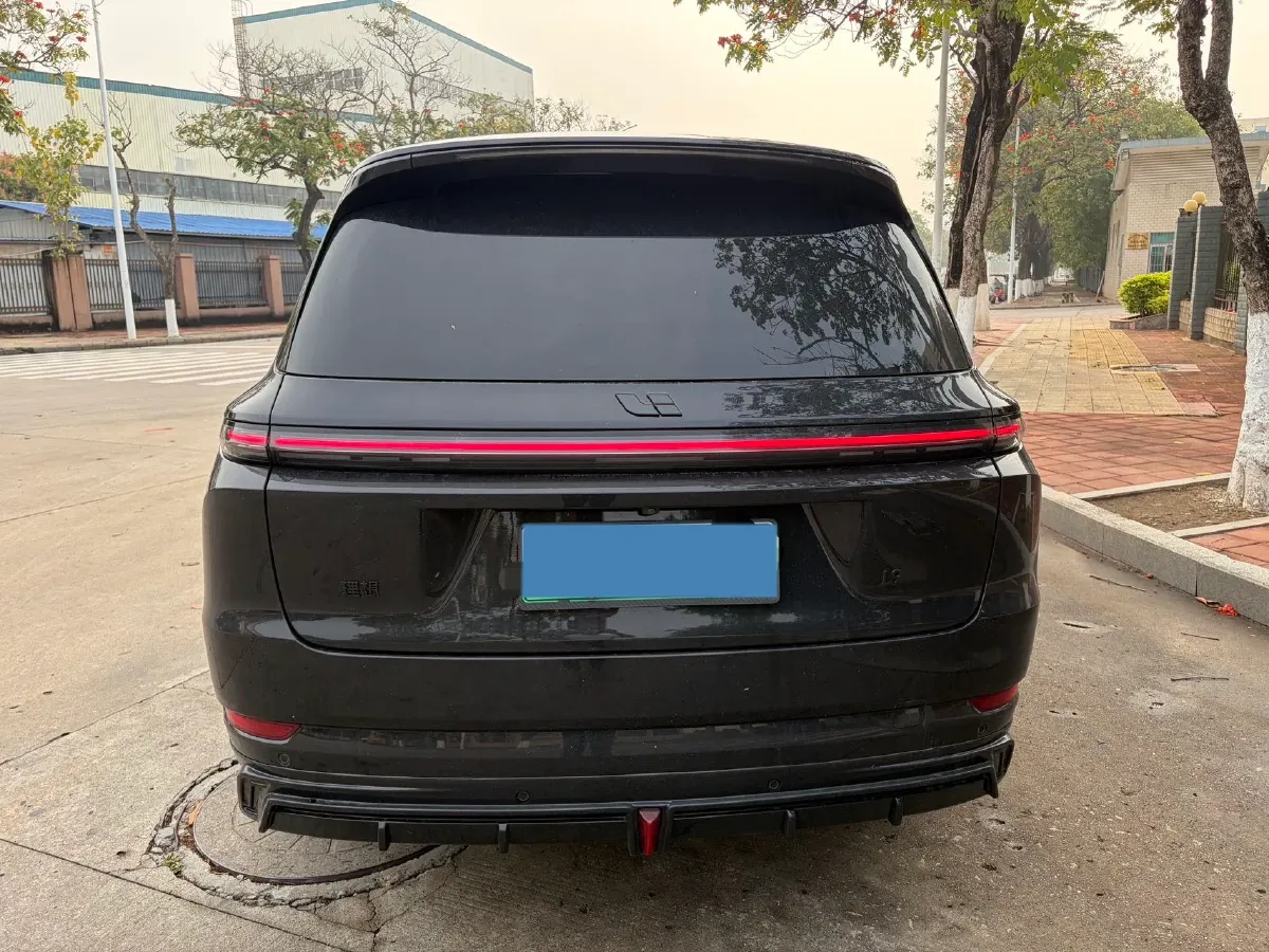 2022 Li L9 Range Extended 154HP REEV 42.6KWH,autocango,china used car exporter,china ev exporter,chinese used car exporter,chinese used ev exporter