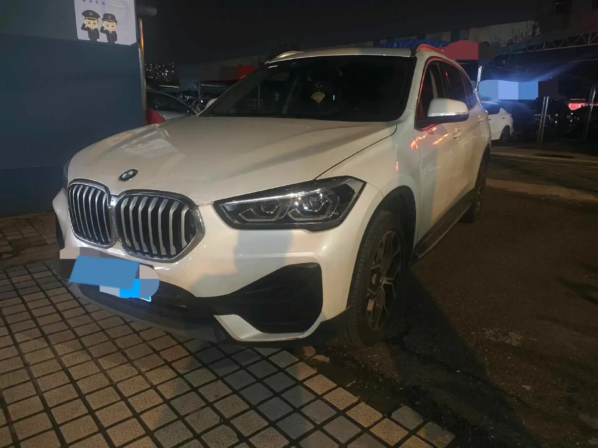 2022 BMW X1 2.0T 192HP L4 7DCT,autocango,china used car exporter,china ev exporter,chinese used car exporter,chinese used ev exporter