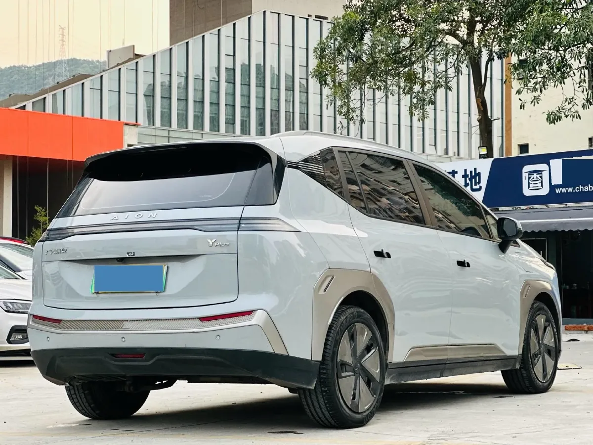 2022 Geely Okavango 1.8T 184HP L4 7DCT,autocango,china used car exporter,china ev exporter,chinese used car exporter,chinese used ev exporter